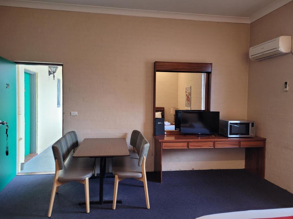 Seaton Arms Motor Inn Albury Bagian luar foto